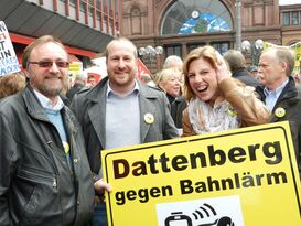 (v.l.n.r.) Hans Werner Kaiser, Arno Schmitz und MdB Sabine Bätzing-Lichtenthäler