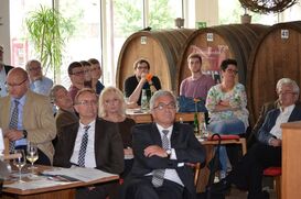 Zuhörer des Vortrags, darunter Staatsminister Lewentz und Landrat Kaul